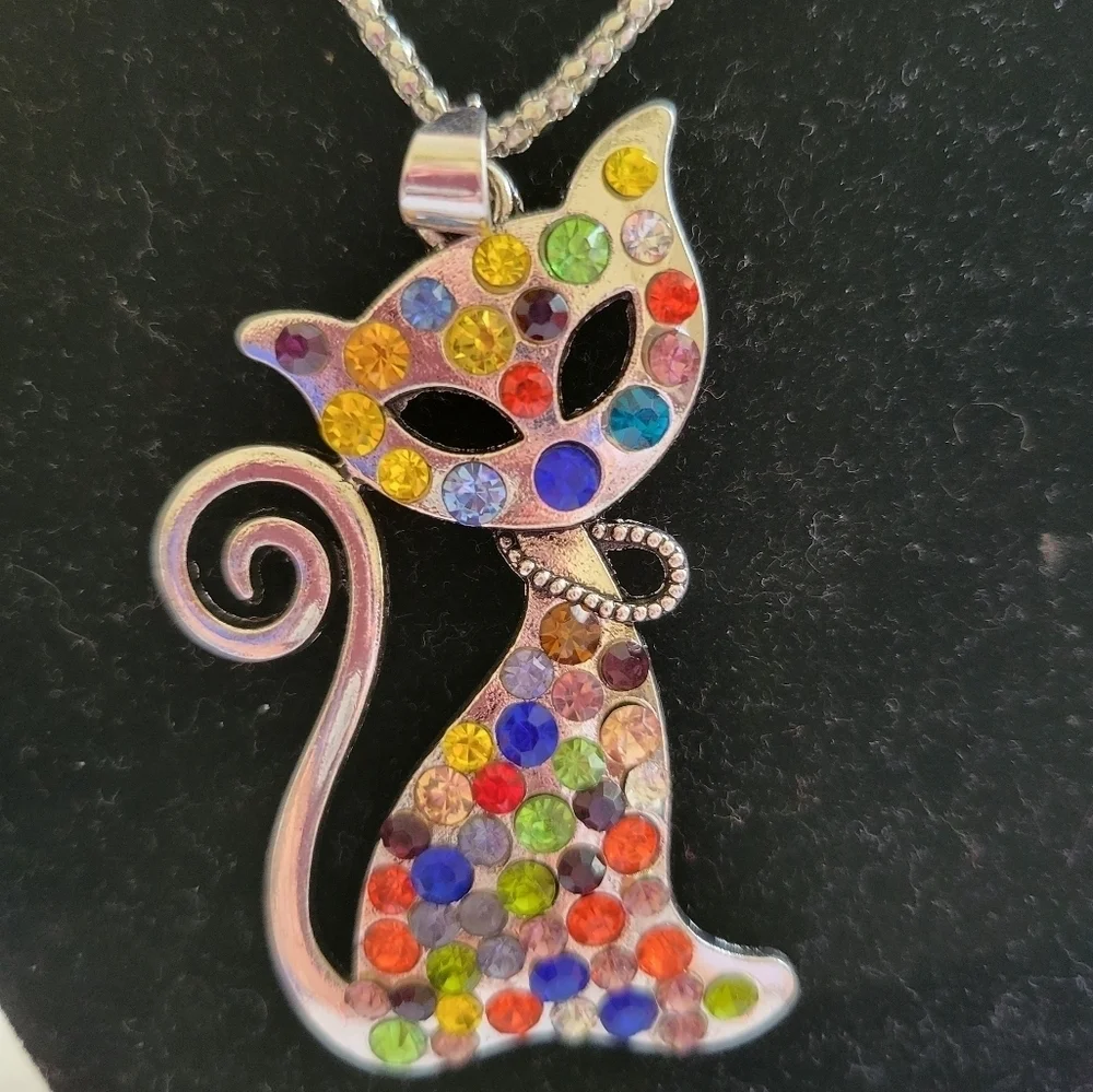 NWT Yellow and Orange Cat Pendant Necklace Chain 30